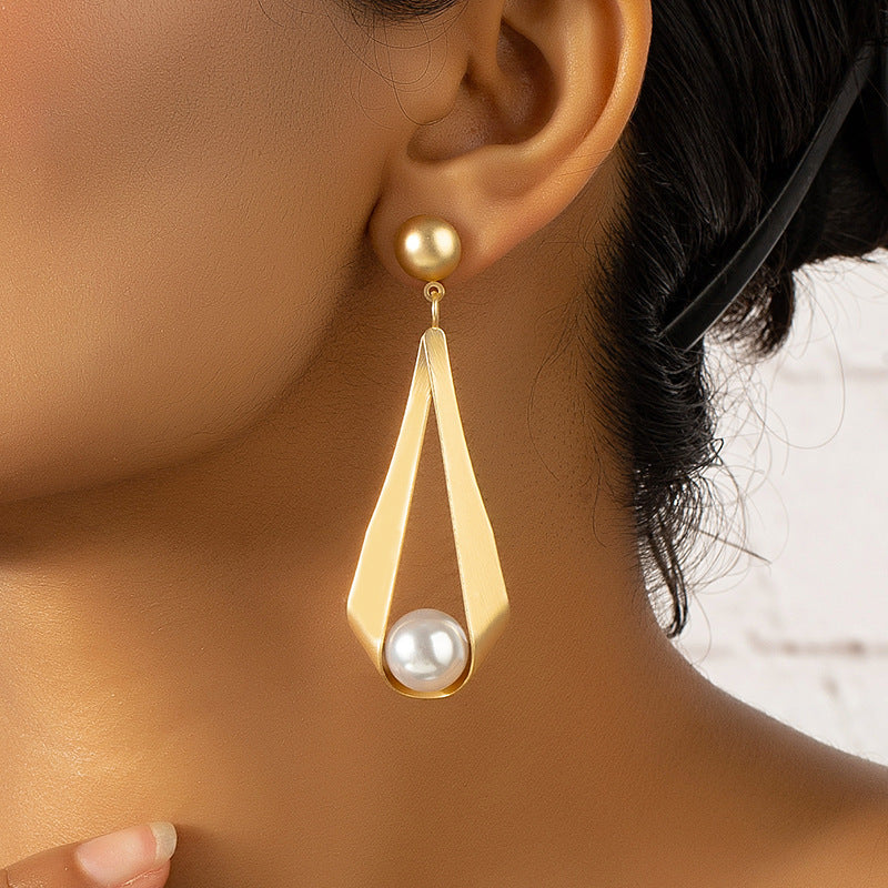 Golden Teardrop Pearl Earrings